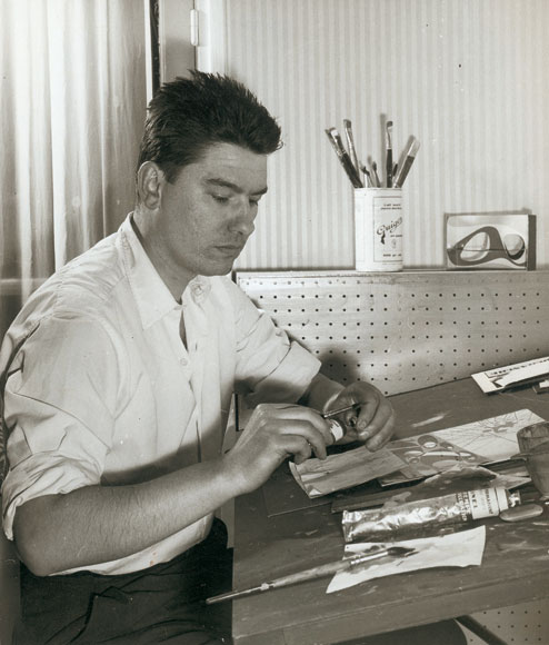 Foré dans son atelier à Asnières, 1955.